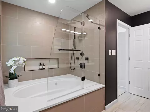 9120 Beachway Ln, Springfield, VA 22153 photo 41