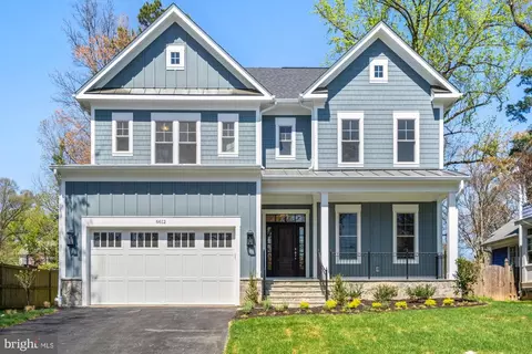 611 Gibson Dr SW, Vienna, VA 22180