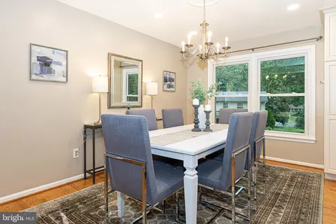 9626 Shipwright Dr, Burke, VA 22015 photo 9