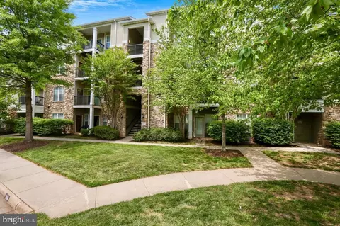 5142 Unit M Brittney Elyse Cir #M, Centreville, VA 20120