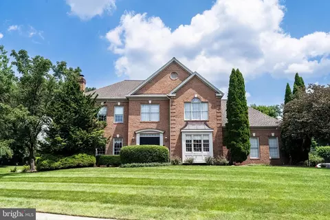 13898 Old Nursery Ct, Chantilly, VA 20151