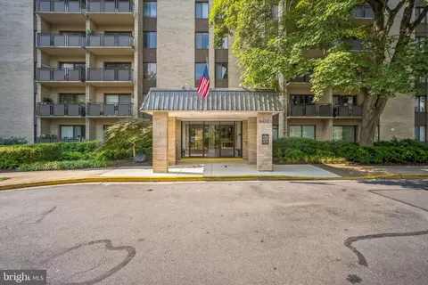 6001 Arlington Blvd #313, Falls Church, VA 22044