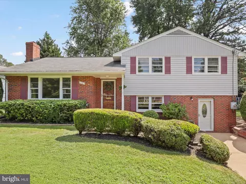 7107 Galesville Pl, Annandale, VA 22003
