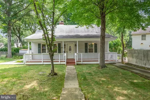 3143 Cofer Rd, Falls Church, VA 22042