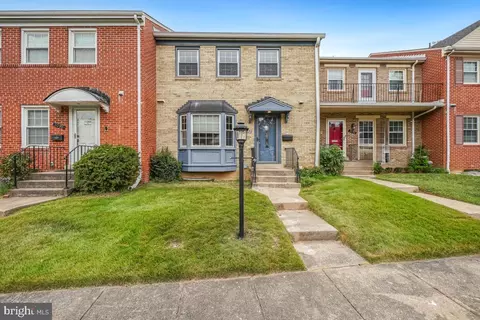 3093 Covington St, Fairfax, VA 22031