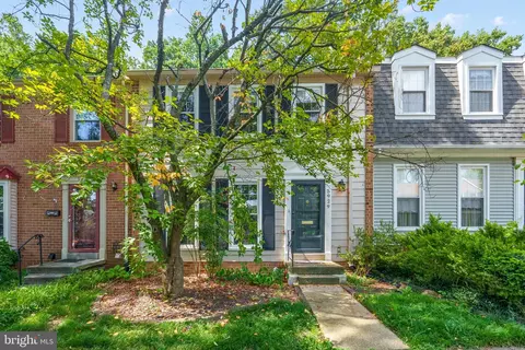 5929 Berkshire Ct, Alexandria, VA 22303