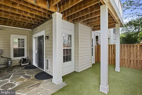 Exterior - 1978 Logan Manor Dr, Reston, VA 20190 photo 6 of 7