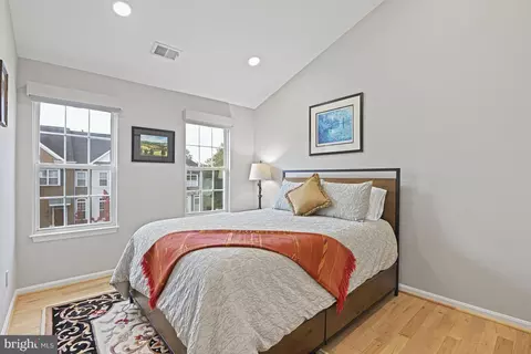 Bedroom - 1978 Logan Manor Dr, Reston, VA 20190 photo 2 of 4