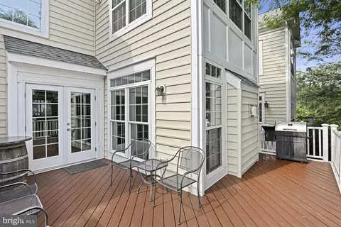Exterior - 1978 Logan Manor Dr, Reston, VA 20190 photo 3 of 7