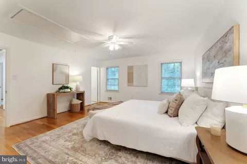 Bedroom - 11522 Running Cedar Rd, Reston, VA 20191 photo 2 of 6