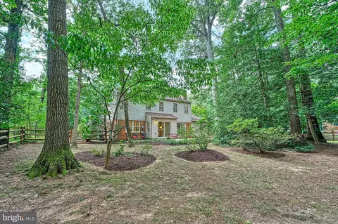 Exterior - 11522 Running Cedar Rd, Reston, VA 20191 photo 8 of 8