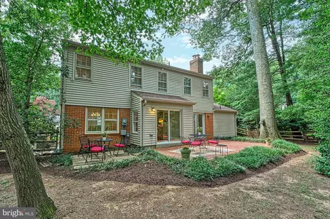 Exterior - 11522 Running Cedar Rd, Reston, VA 20191 photo 3 of 8