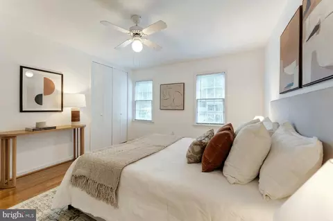 Bedroom - 11522 Running Cedar Rd, Reston, VA 20191 photo 6 of 6