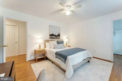 Bedroom - 11522 Running Cedar Rd, Reston, VA 20191 photo 4 of 6