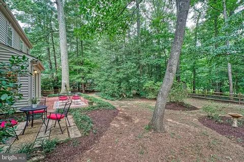 Exterior - 11522 Running Cedar Rd, Reston, VA 20191 photo 7 of 8