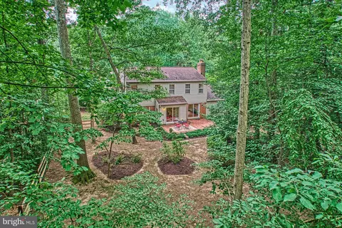 Exterior - 11522 Running Cedar Rd, Reston, VA 20191 photo 2 of 8