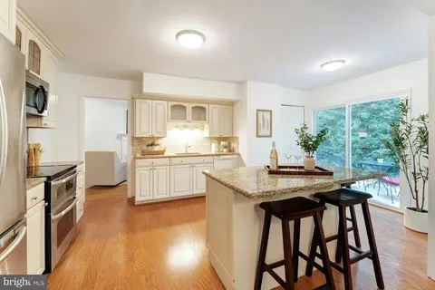 Kitchen - 11522 Running Cedar Rd, Reston, VA 20191 photo 3 of 3