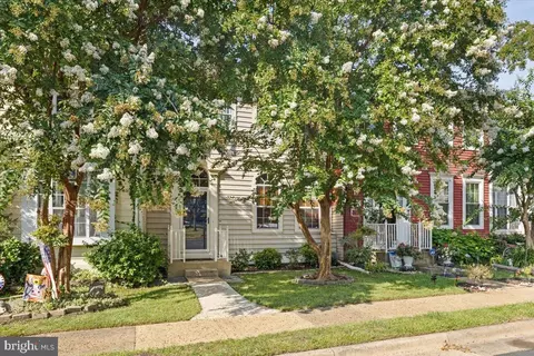 14319 Flomation Ct, Centreville, VA 20121