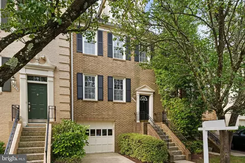2036 Gallows Tree Ct, Vienna, VA 22182