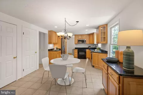 7214 Adrienne Glen Ave, Springfield, VA 22152 photo 21
