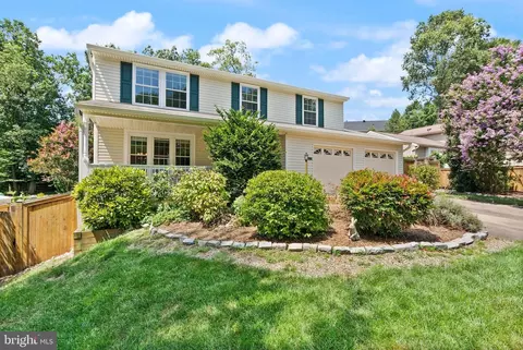 7214 Adrienne Glen Ave, Springfield, VA 22152 photo 2