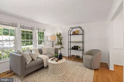 7214 Adrienne Glen Ave, Springfield, VA 22152 photo 11