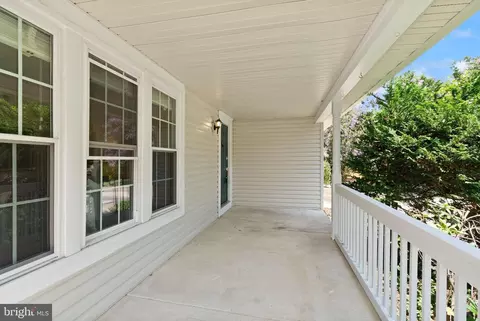 7214 Adrienne Glen Ave, Springfield, VA 22152 photo 8