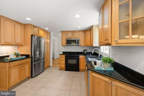 7214 Adrienne Glen Ave, Springfield, VA 22152 photo 19
