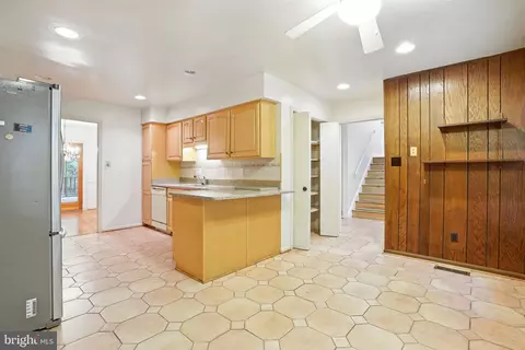 2359 Tumbletree Way, Reston, VA 20191 photo 15