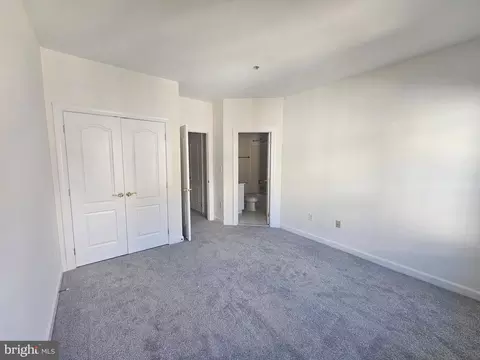 Bedroom - 1652 Colonial Hills Dr, Mclean, VA 22102 photo 1 of 2