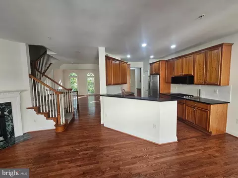 Other - 1652 Colonial Hills Dr, Mclean, VA 22102 photo 2 of 11