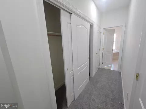 Entry Way - 1652 Colonial Hills Dr, Mclean, VA 22102 photo 7 of 8