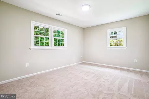 8108 Kings Point Ct, Springfield, VA 22153 photo 31