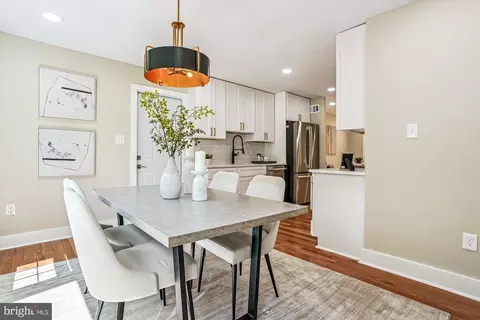 8108 Kings Point Ct, Springfield, VA 22153 photo 8