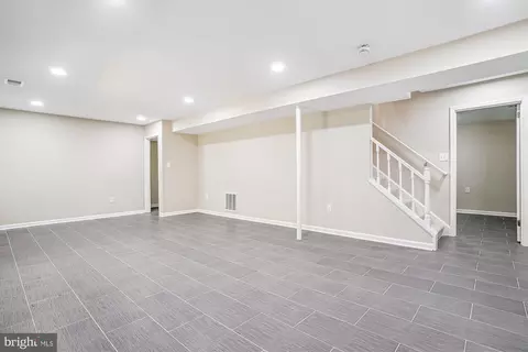 8108 Kings Point Ct, Springfield, VA 22153 photo 37