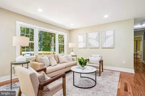 8108 Kings Point Ct, Springfield, VA 22153 photo 16
