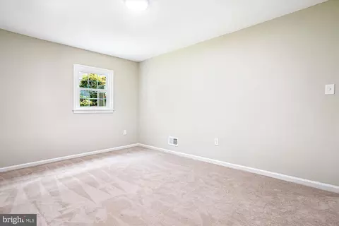 8108 Kings Point Ct, Springfield, VA 22153 photo 32