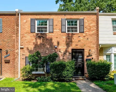 6372 Eighth Cir, Alexandria, VA 22312