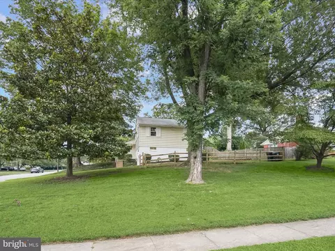 Exterior - 6303 Julian St, Springfield, VA 22150 photo 20 of 20