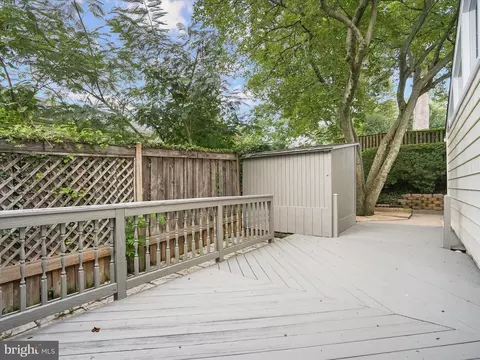 Exterior - 6303 Julian St, Springfield, VA 22150 photo 13 of 20