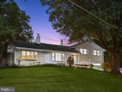 Exterior - 6303 Julian St, Springfield, VA 22150 photo 15 of 20