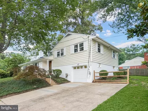 Exterior - 6303 Julian St, Springfield, VA 22150 photo 4 of 20