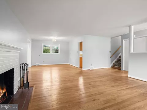 Living - 6303 Julian St, Springfield, VA 22150 photo 3 of 19