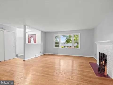 Living - 6303 Julian St, Springfield, VA 22150 photo 2 of 19