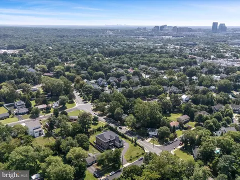 855 Park Ave, Herndon, VA 20170 photo 42