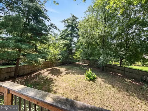 855 Park Ave, Herndon, VA 20170 photo 36