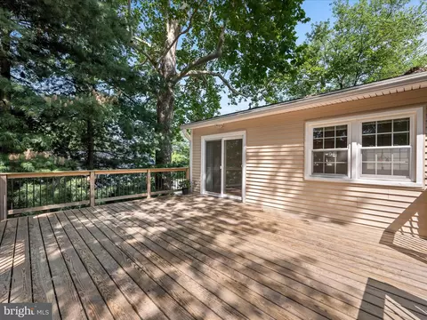 855 Park Ave, Herndon, VA 20170 photo 35