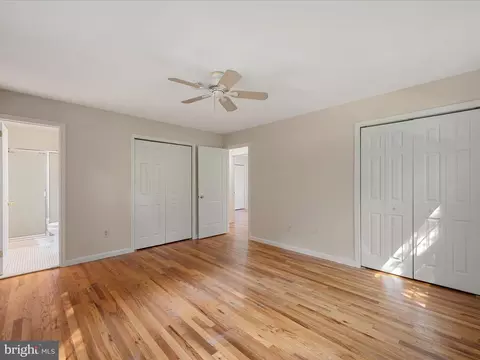 855 Park Ave, Herndon, VA 20170 photo 20