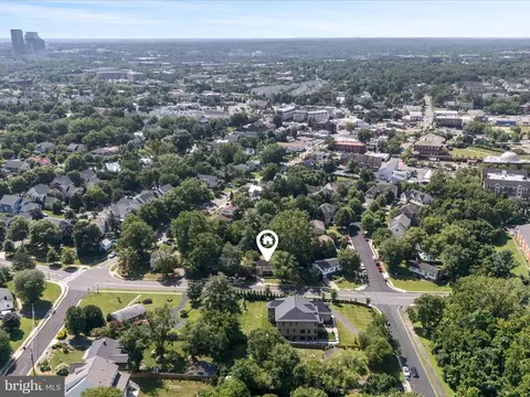 855 Park Ave, Herndon, VA 20170 photo 7