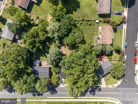 855 Park Ave, Herndon, VA 20170 photo 6